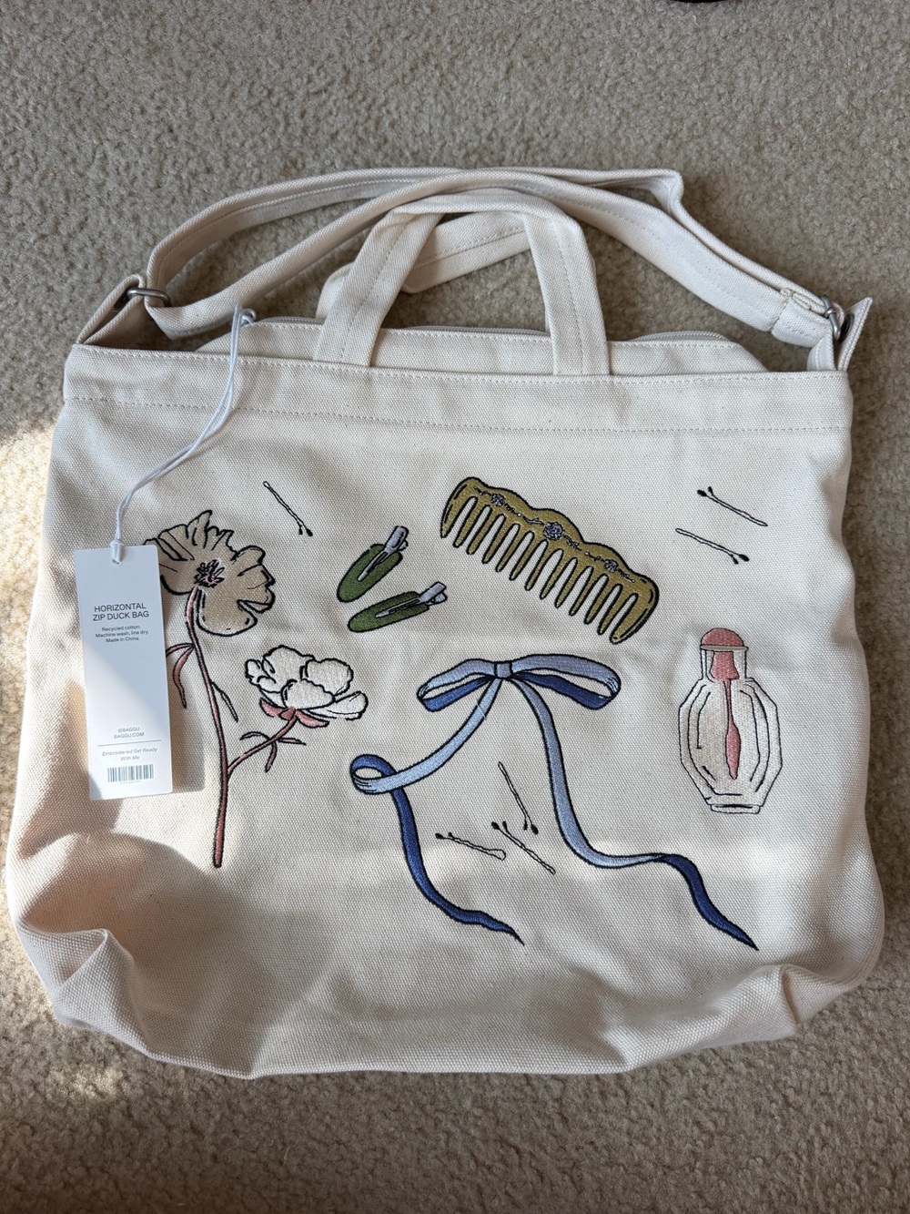 NWT baggu duck bag embroidered!!